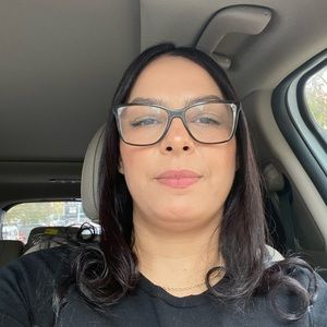 Meet your Posher, Roxanna